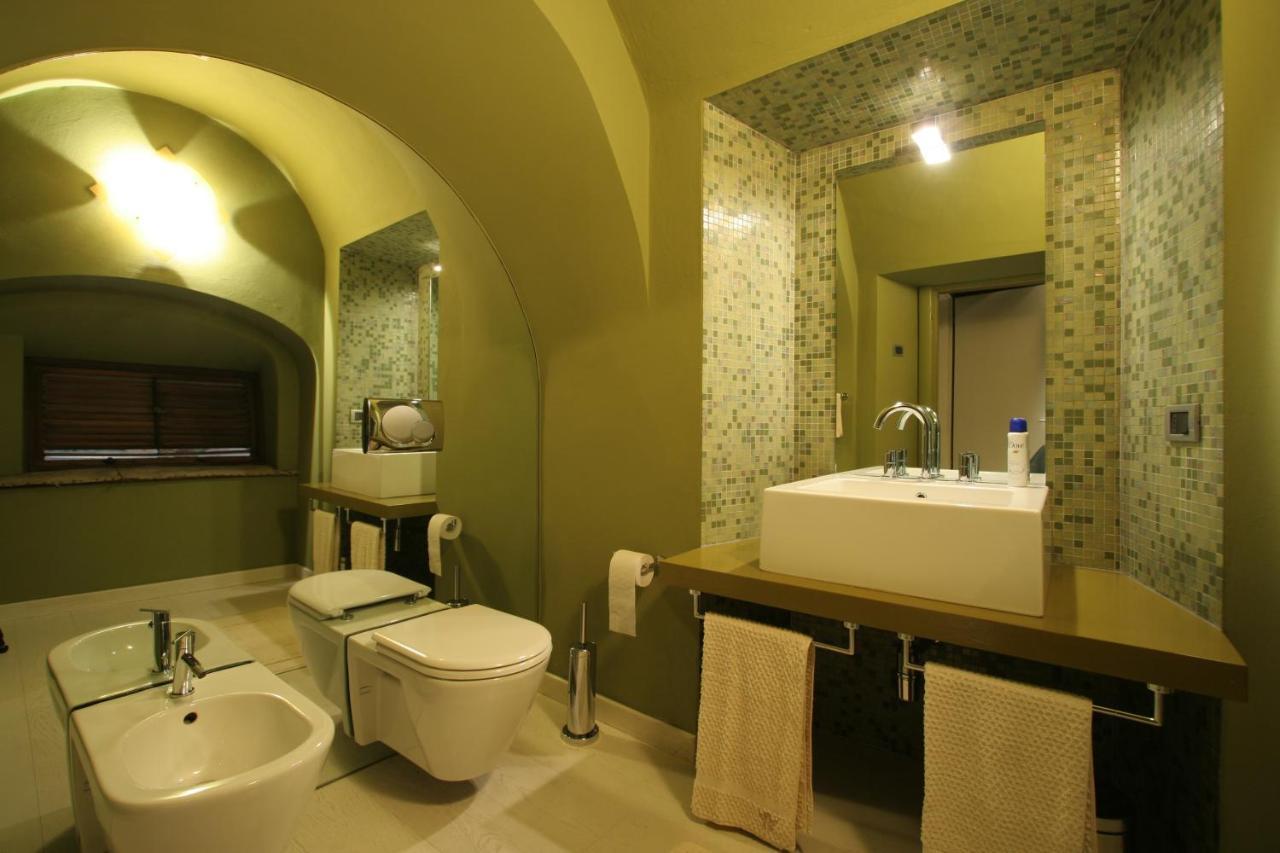 Hotel Castello Degli Angeli à Carobbio degli Angeli Extérieur photo