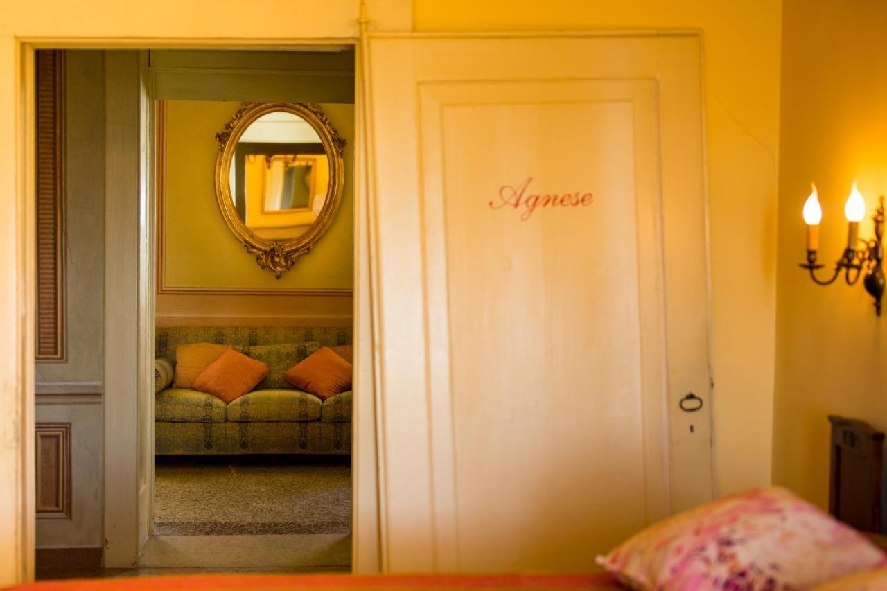 Hotel Castello Degli Angeli à Carobbio degli Angeli Extérieur photo
