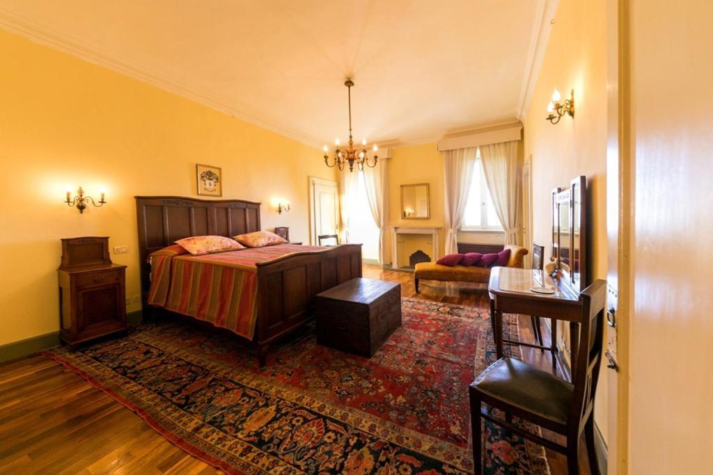 Hotel Castello Degli Angeli à Carobbio degli Angeli Extérieur photo