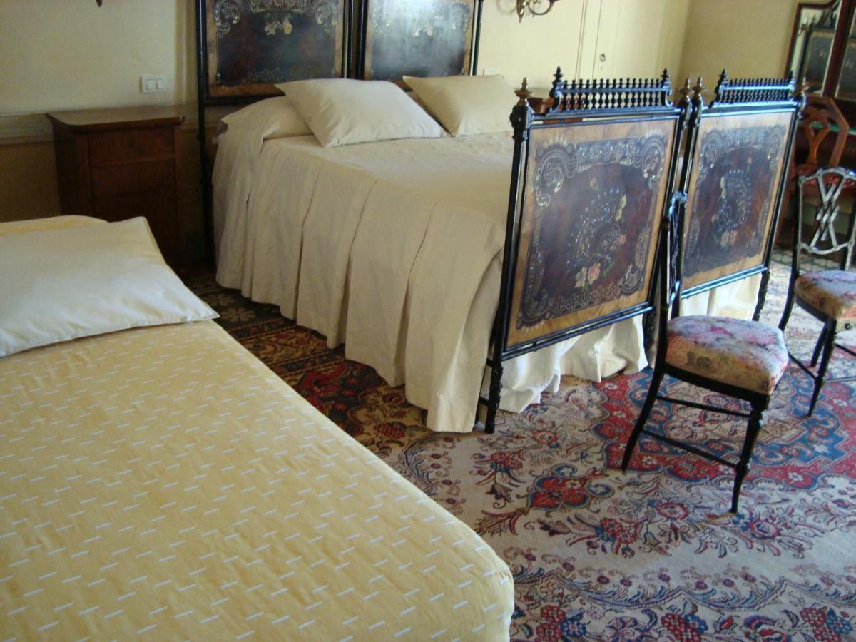 Hotel Castello Degli Angeli à Carobbio degli Angeli Chambre photo